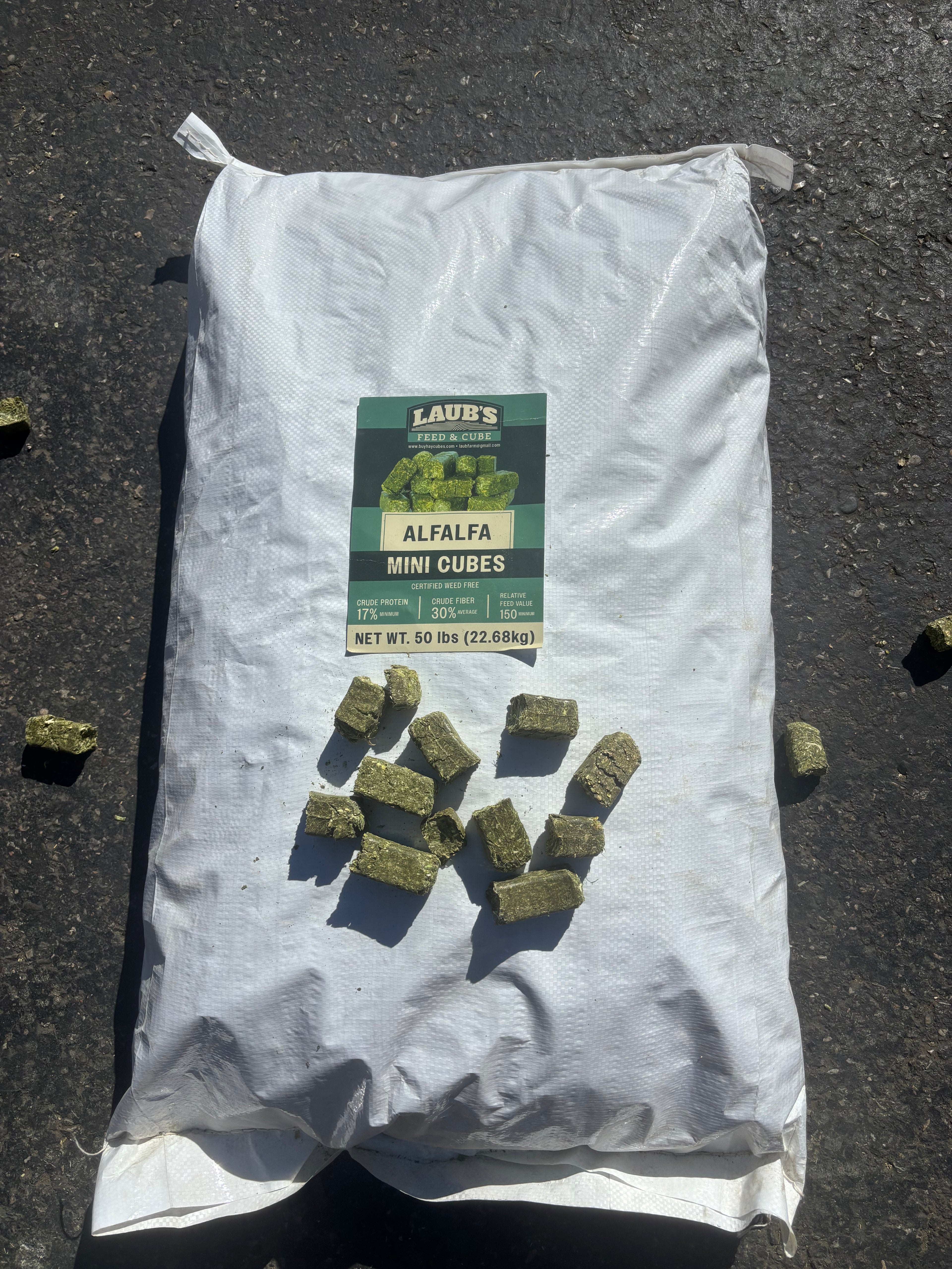 50 Lb Bag of Alfalfa Mini Hay Cubes